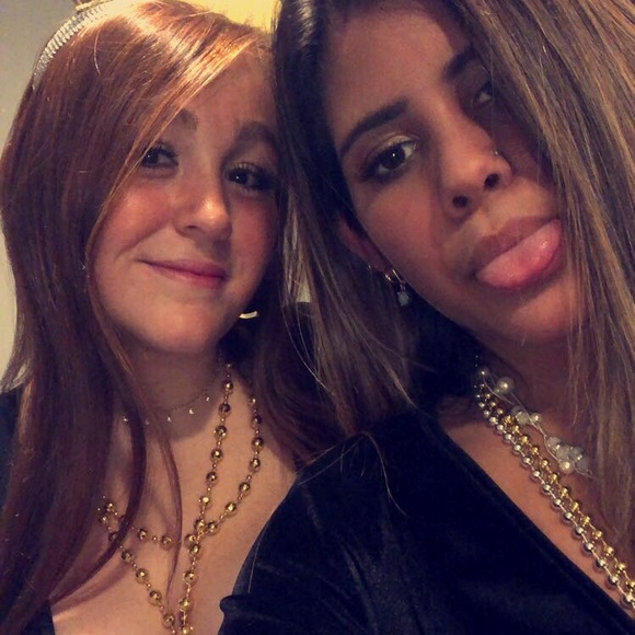 Meet your Posher, Chloe - Picture 1 of 1